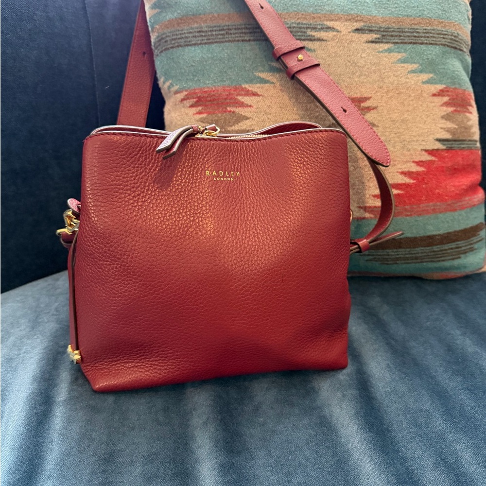Radley London Burgundy Leather Dukes Place Medium Compartment Bucket Bag